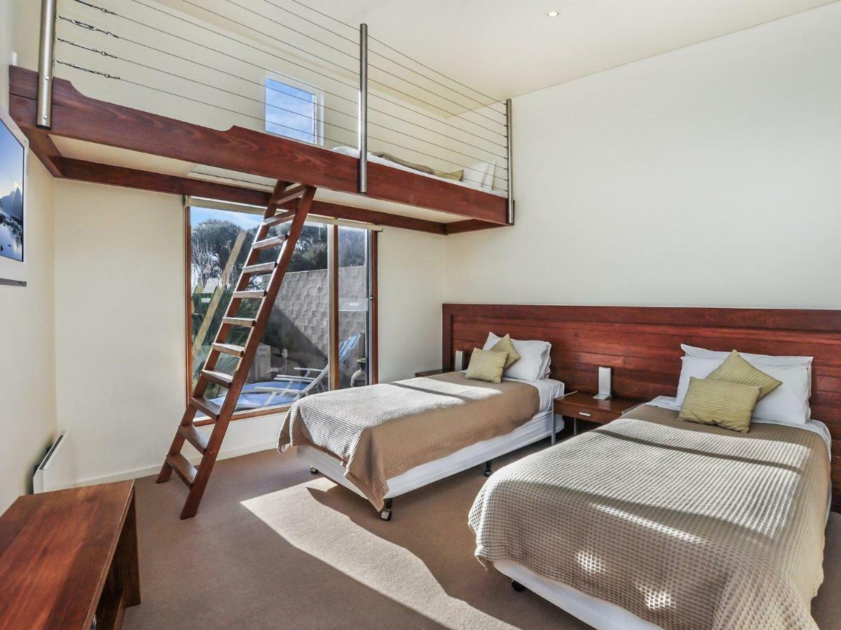 Hearns Beachside Villa 2 ポート・フェアリー エクステリア 写真